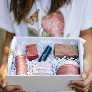 Gift Boxes & Sets