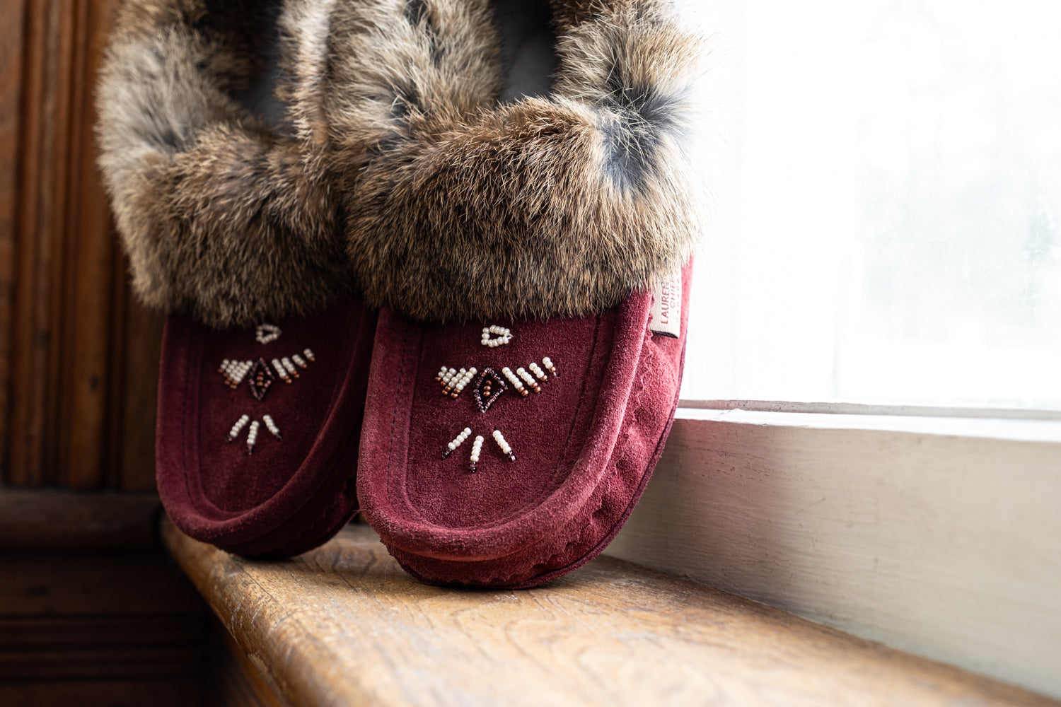 Women s Native American Style Rabbit Fur Trimmed Moccasin Slippers Moccasins Canada