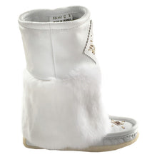 Women's 13" White Leather Mukluks