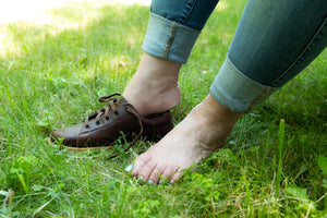Women's Earthing Shoes Wide Leather Walkers