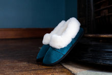 Women's Lazybone Garneau Sheepskin Slippers